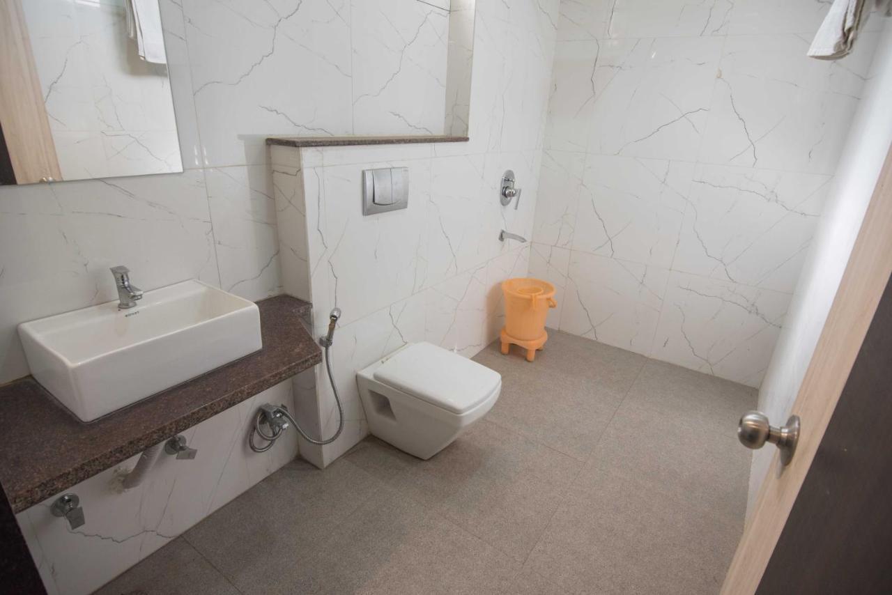 בהופאל Hotel Mayur Palace מראה חיצוני תמונה
